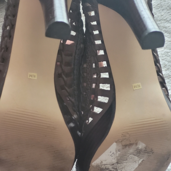 COPY - 2/$35 Guess by Marciano platform heels - Picture 4 of 4